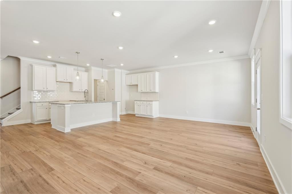 7824591 Property Photo 16