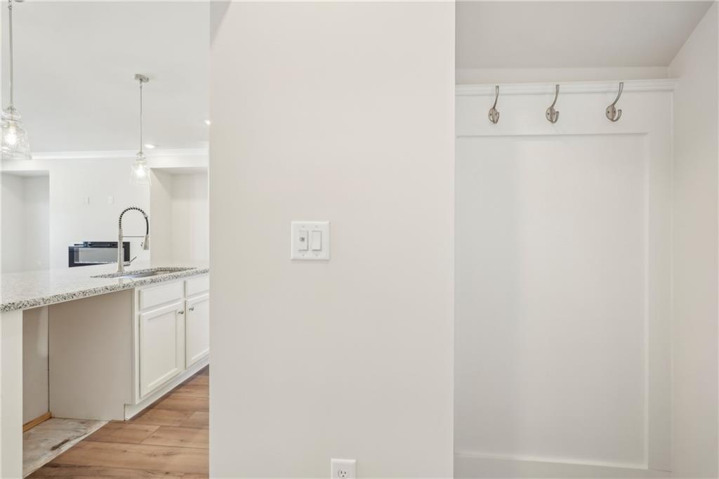 7824591 Property Photo 17