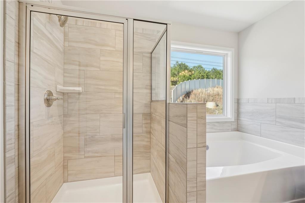 7824591 Property Photo 26