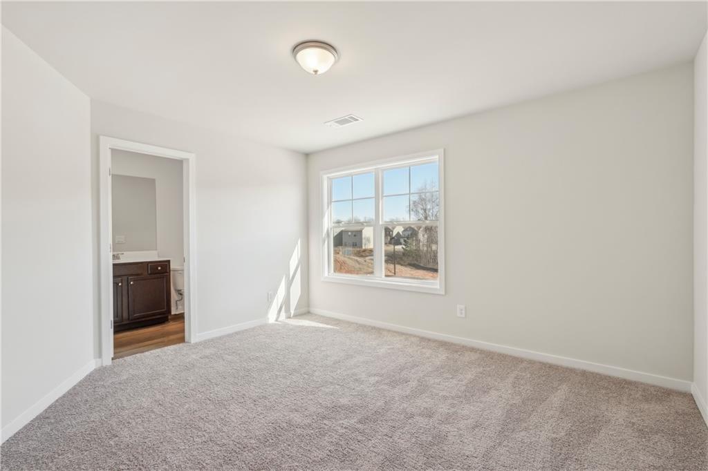 7824591 Property Photo 33