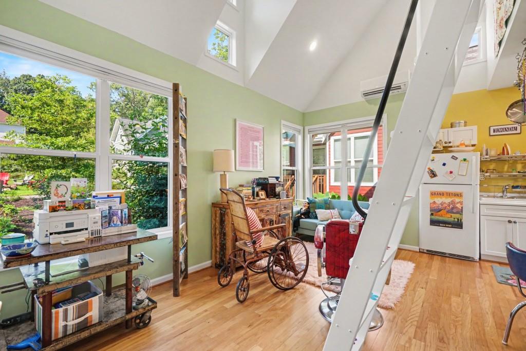1178 Vaughan Street Property Photo 46