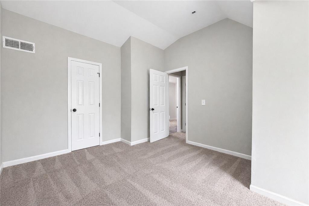 5356 Biffle Road Property Photo 4