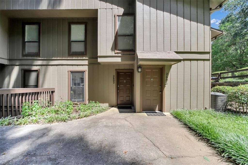 2602 Cumberland Court Se Property Photo 1