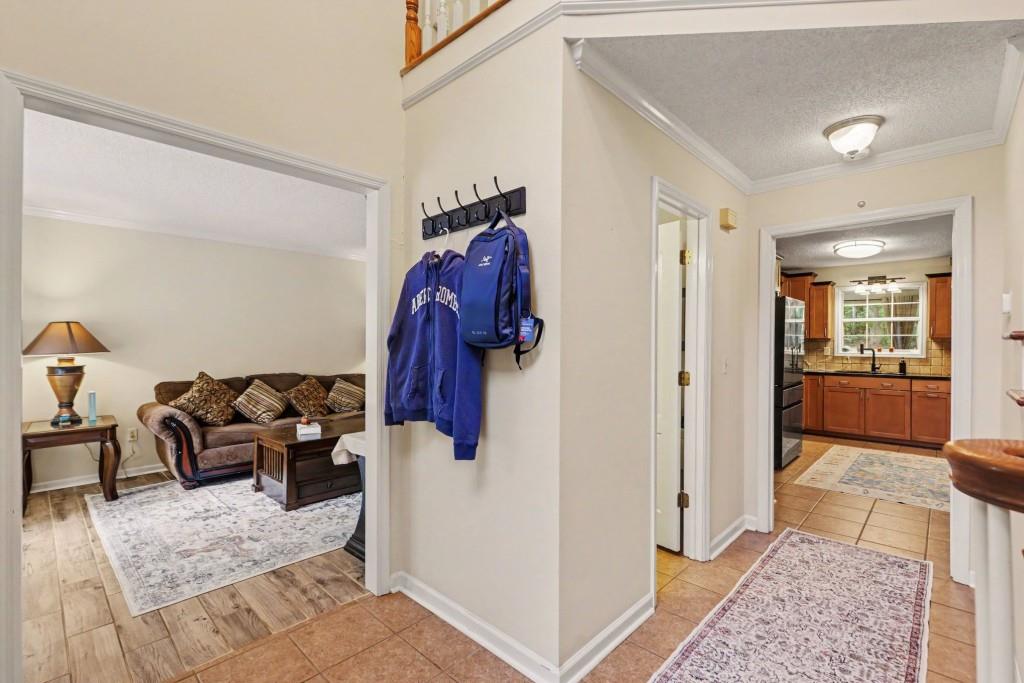 5155 Holly Springs Drive Property Photo 14