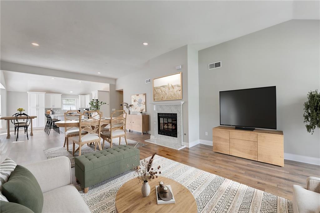 10525 Willow Meadow Circle Property Photo 4