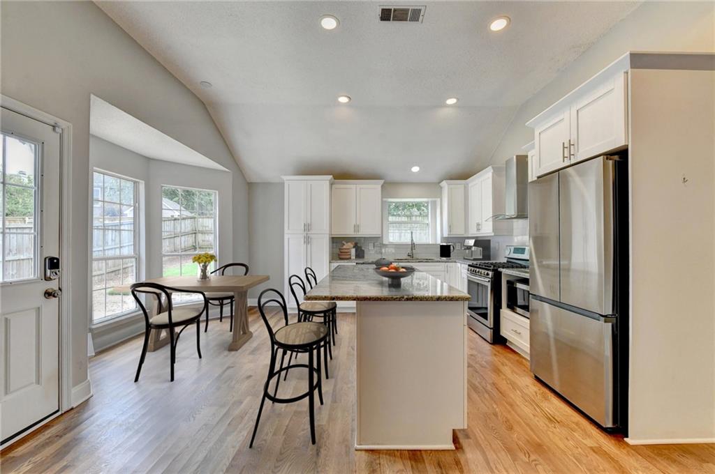 10525 Willow Meadow Circle Property Photo 9