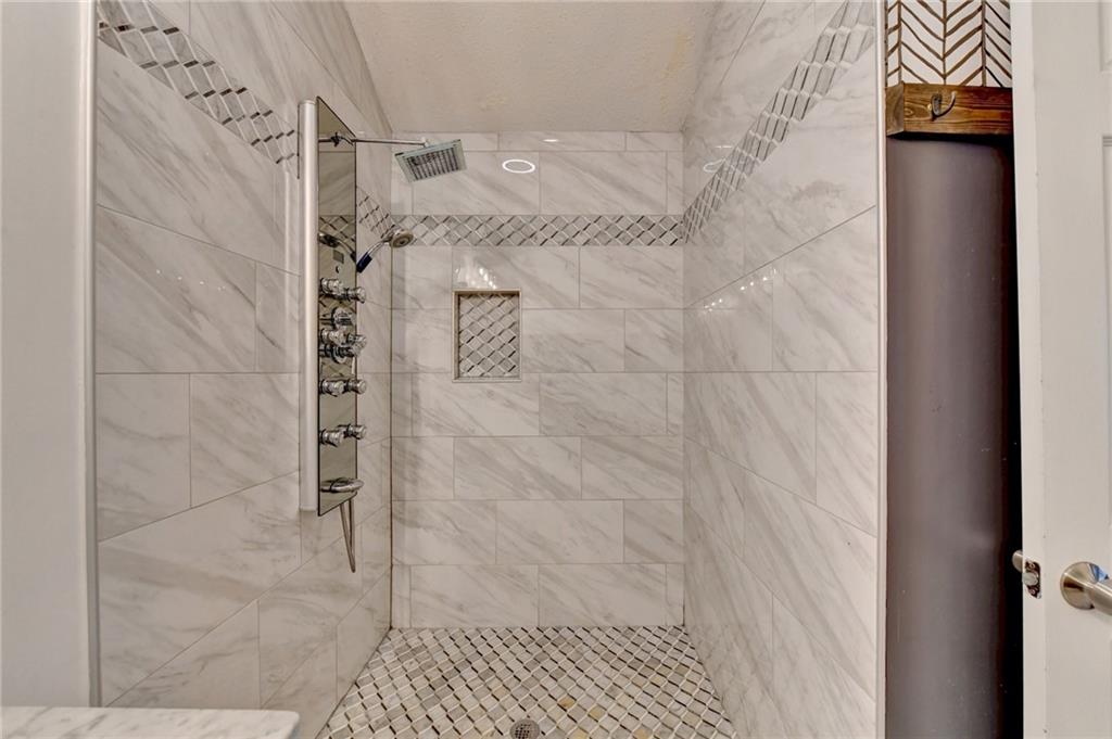10525 Willow Meadow Circle Property Photo 21
