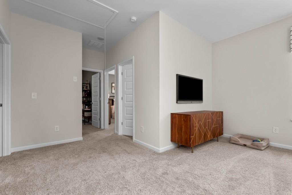 573 Pemberton Street Property Photo 22