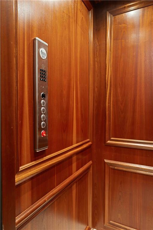 1686 Montcliff Court Property Photo 68