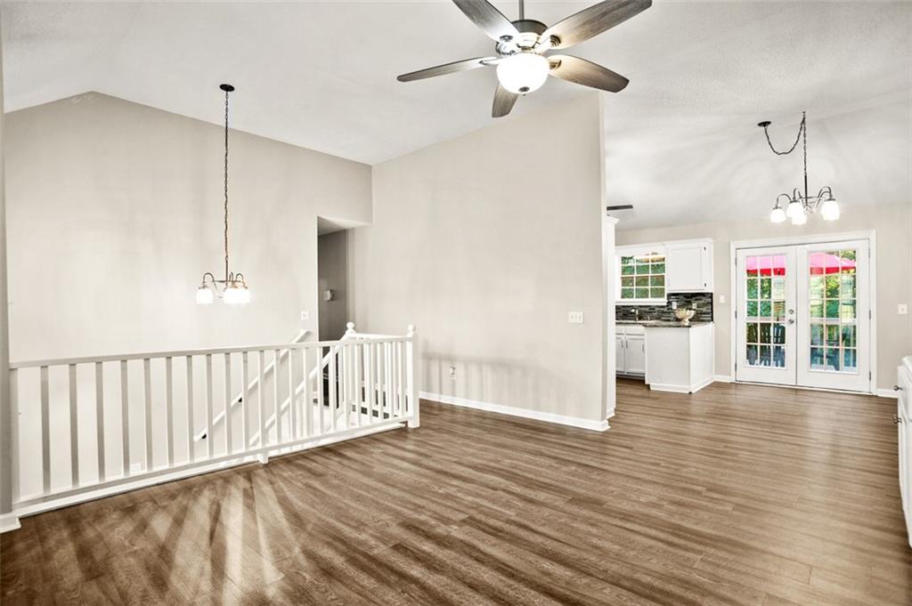 304 Ridge Hill Circle Property Photo 8