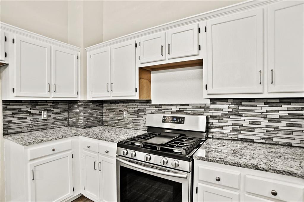304 Ridge Hill Circle Property Photo 18