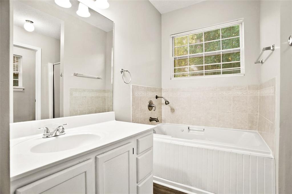 304 Ridge Hill Circle Property Photo 23