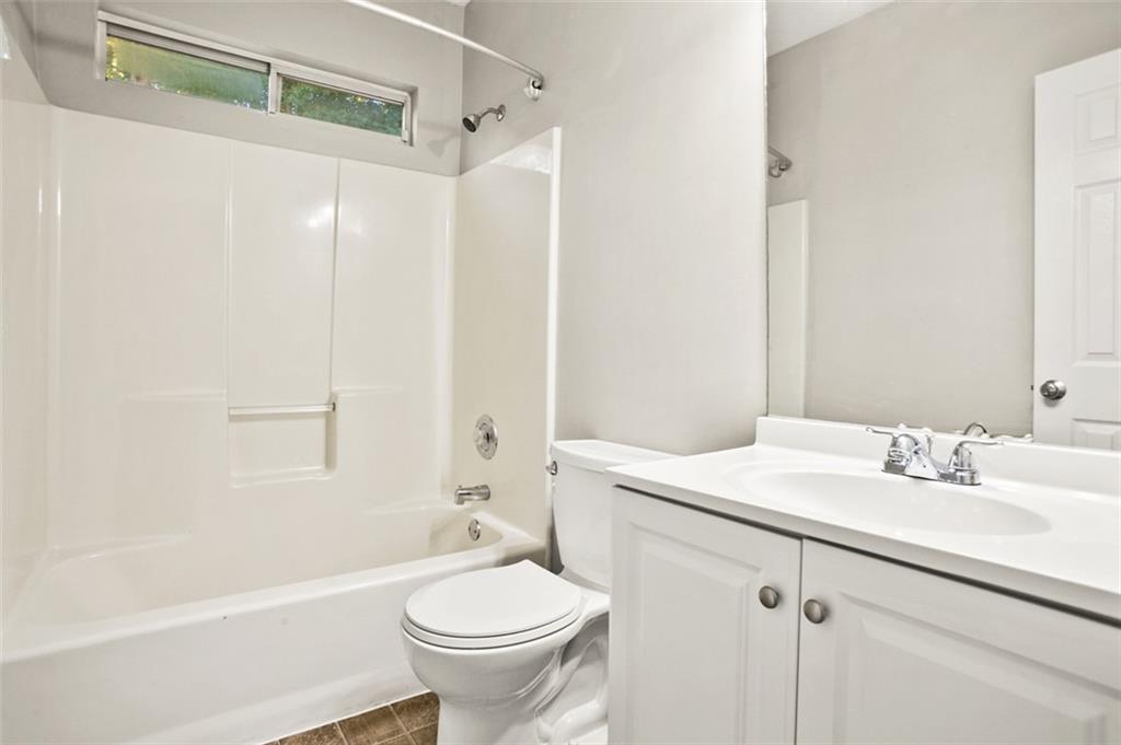 304 Ridge Hill Circle Property Photo 25