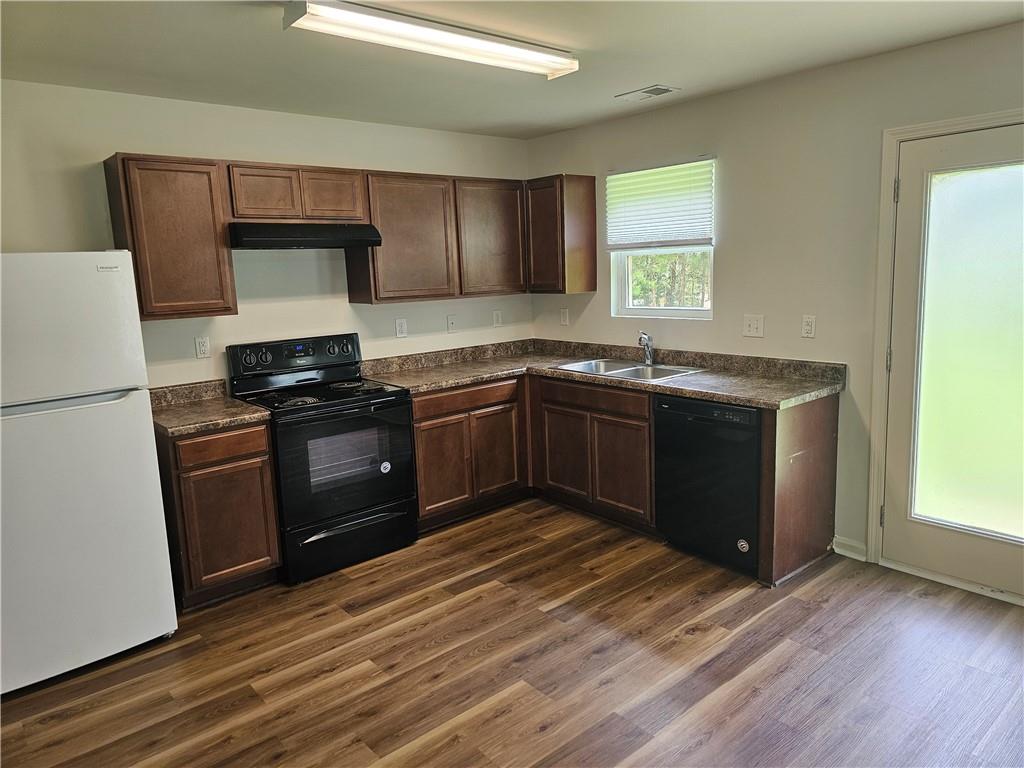 316 Freeman Circle Property Photo 4