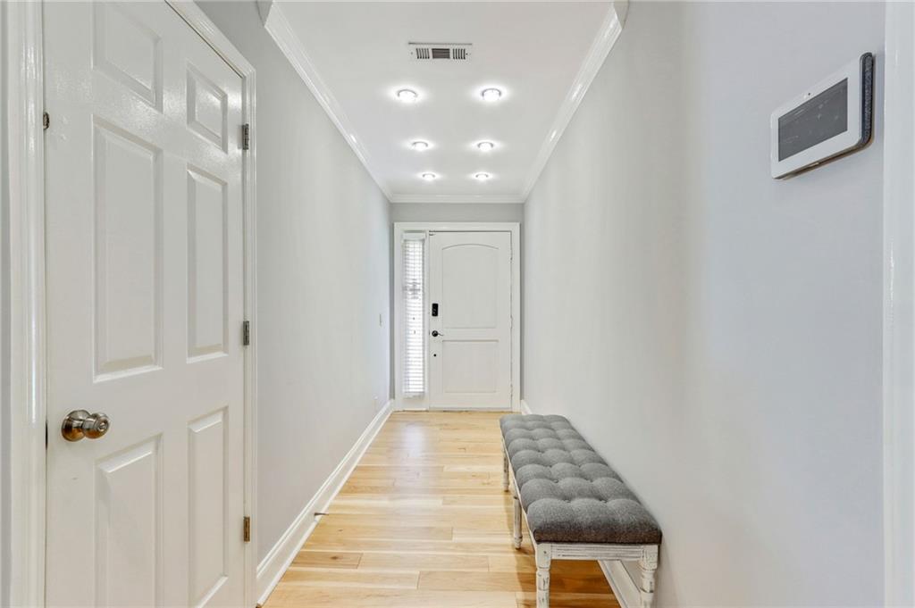 2744 Sterling Drive Nw Property Photo 2
