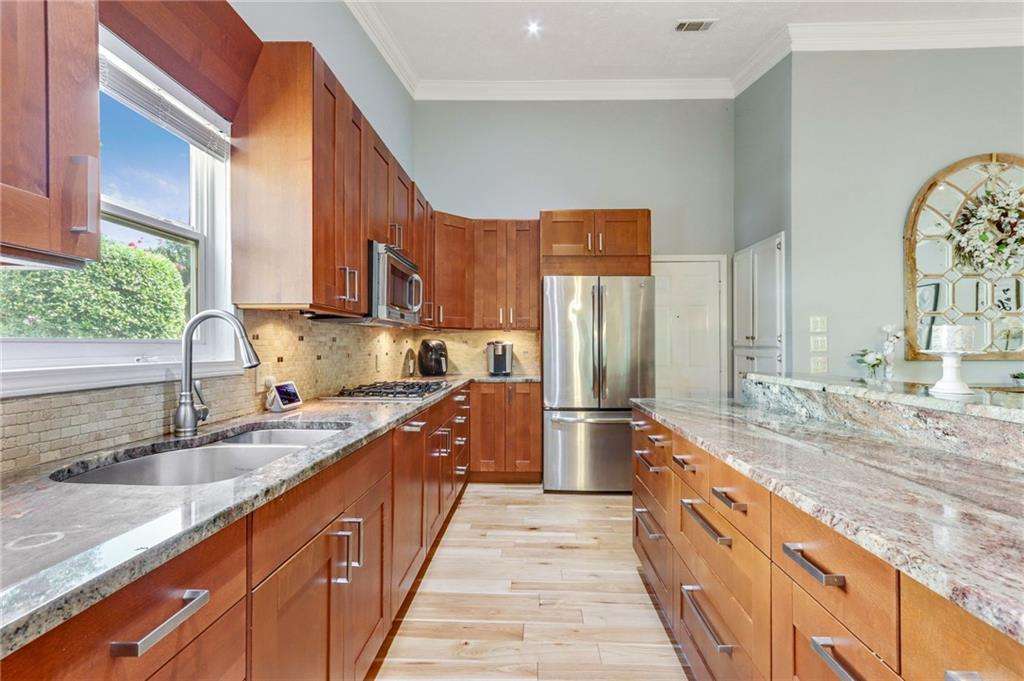 2744 Sterling Drive Nw Property Photo 4