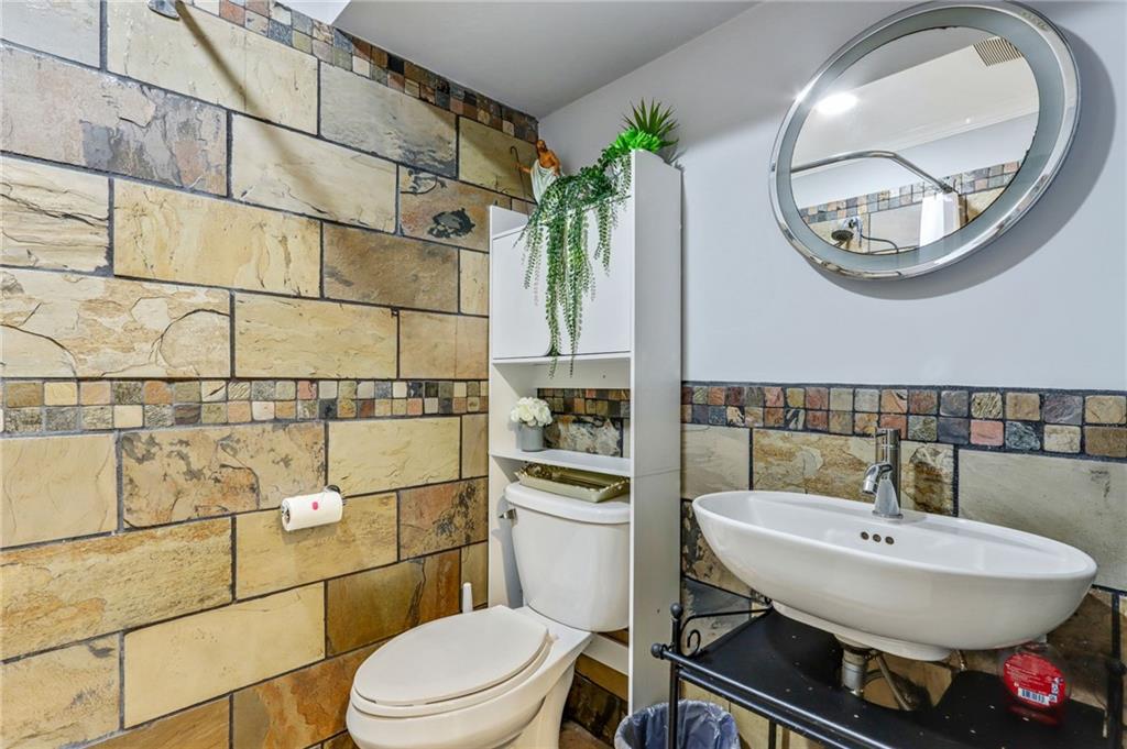 2744 Sterling Drive Nw Property Photo 28