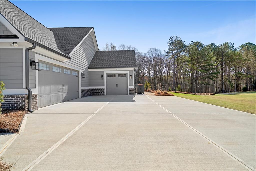2128 Stonegate Way Property Photo 9