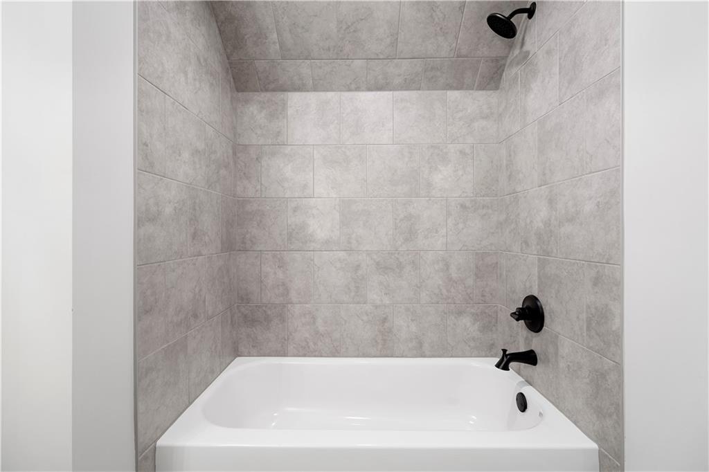 2128 Stonegate Way Property Photo 56