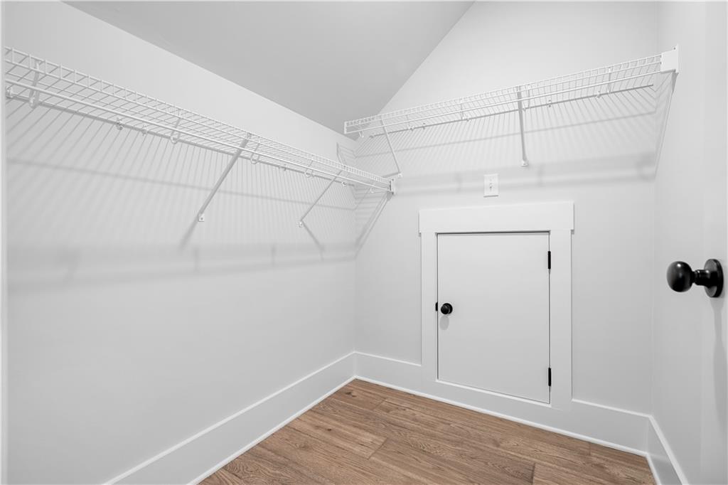 2128 Stonegate Way Property Photo 57