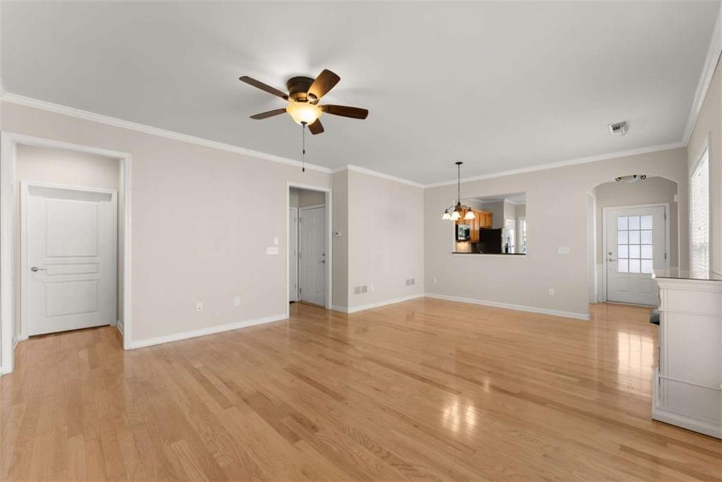 6142 Longleaf Drive Property Photo 9
