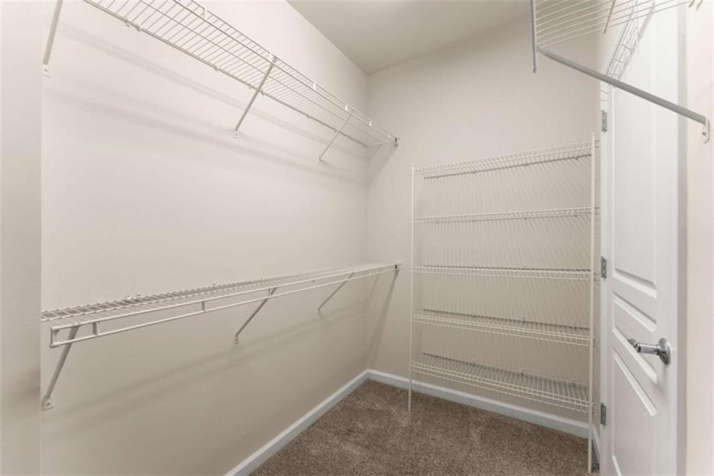 6142 Longleaf Drive Property Photo 15