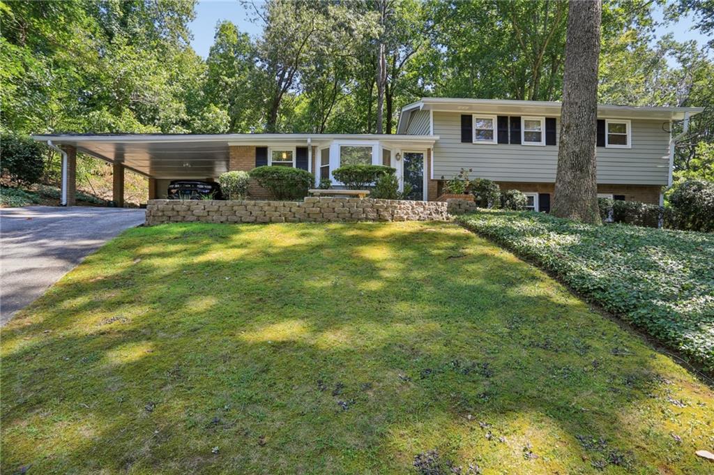 4357 Bishop Hollow Court Property Photo 2