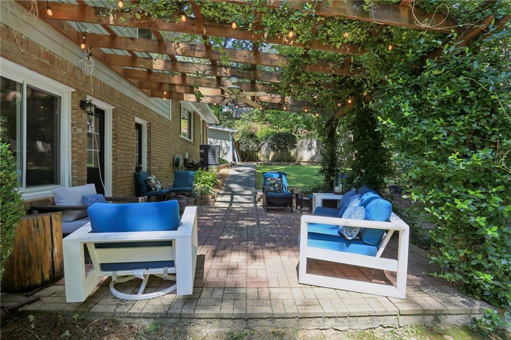 4357 Bishop Hollow Court Property Photo 7