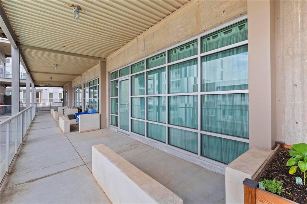 890 Memorial Drive Se Unit 207 Property Photo 6