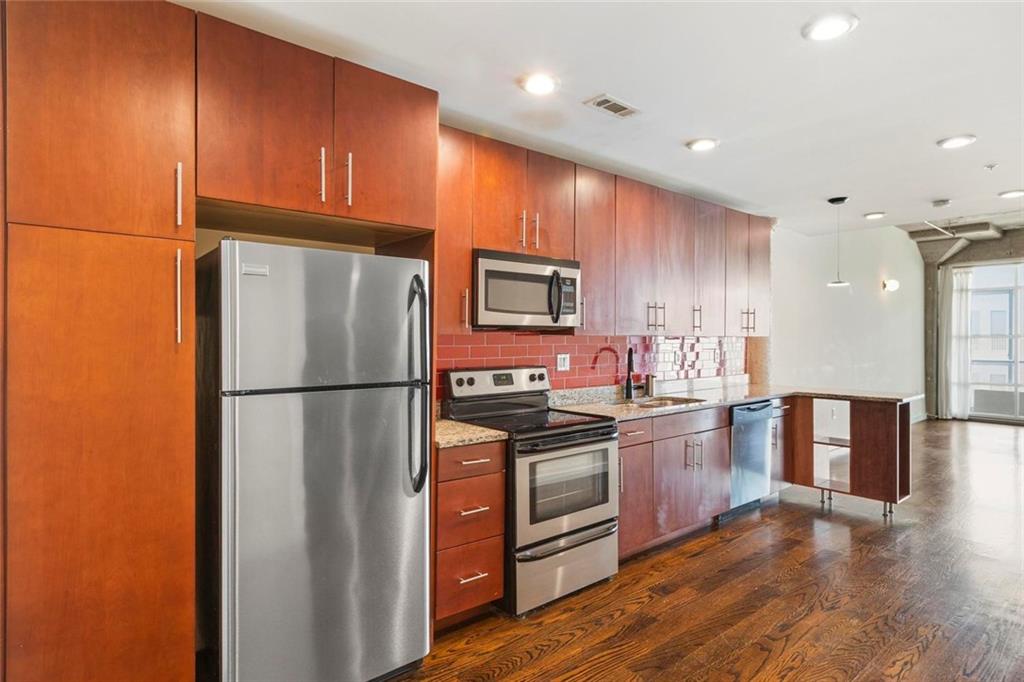 890 Memorial Drive Se Unit 207 Property Photo 13