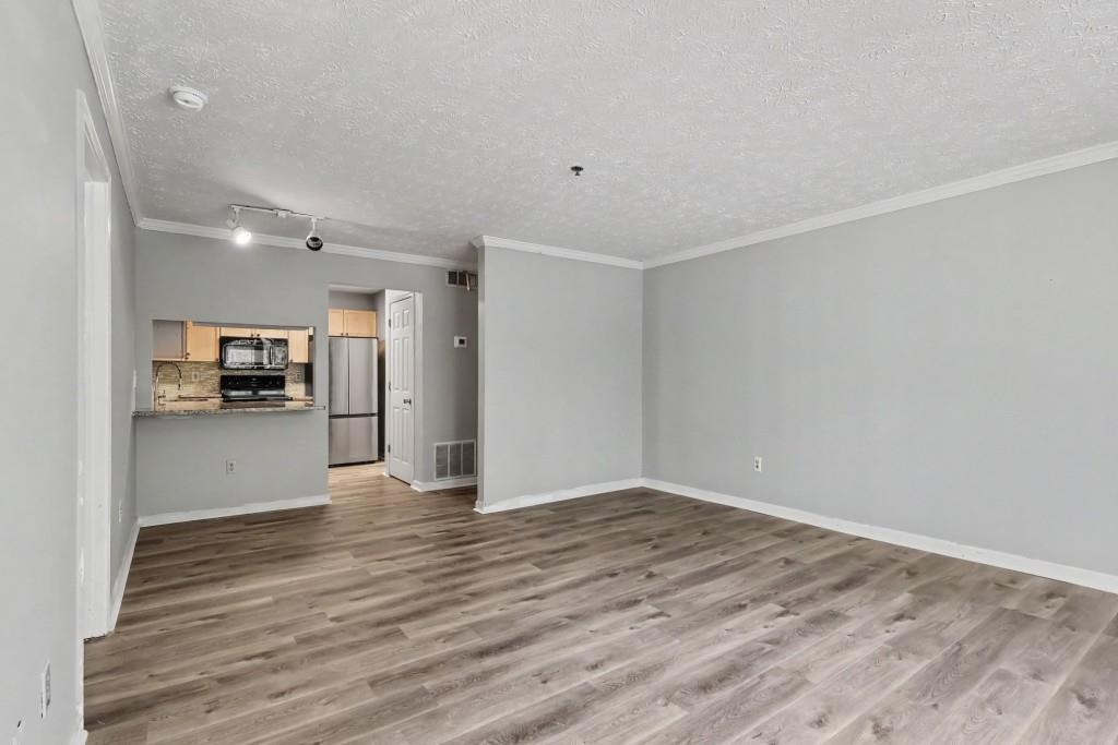 121 Bentley Place Property Photo 12