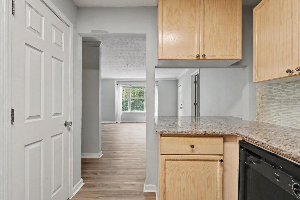 121 Bentley Place Property Photo 18
