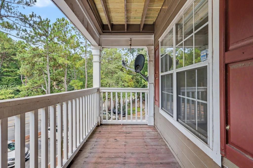 121 Bentley Place Property Photo 26