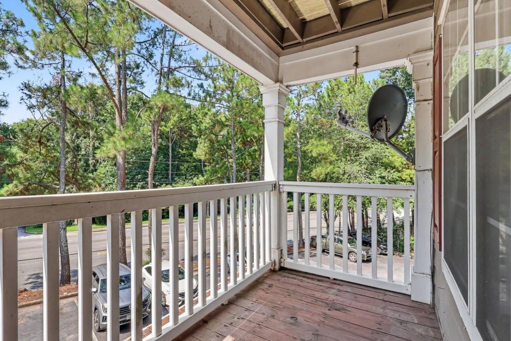 121 Bentley Place Property Photo 27