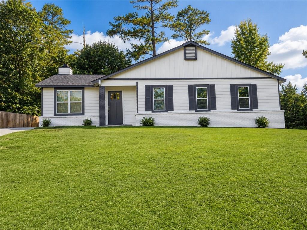 7791 Chase Woods Drive Property Photo 1