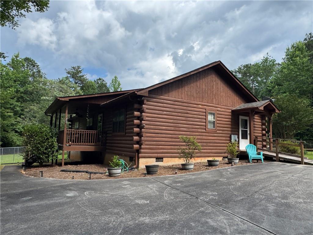 8911 Daerwater Drive Property Photo 3