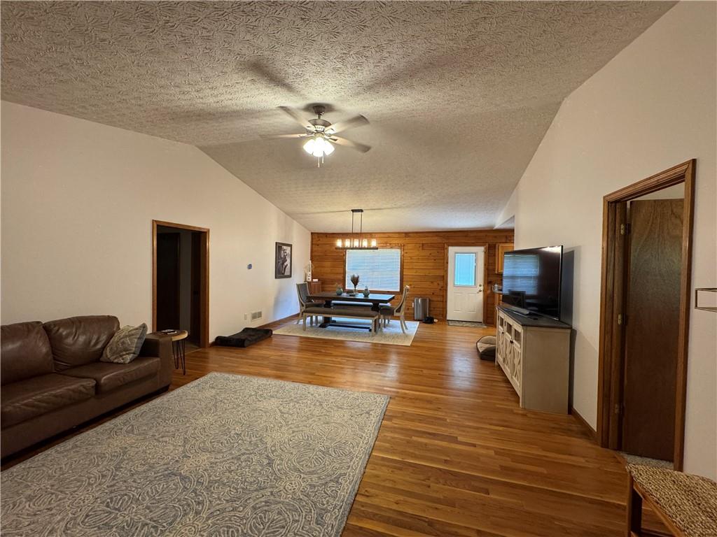8911 Daerwater Drive Property Photo 4