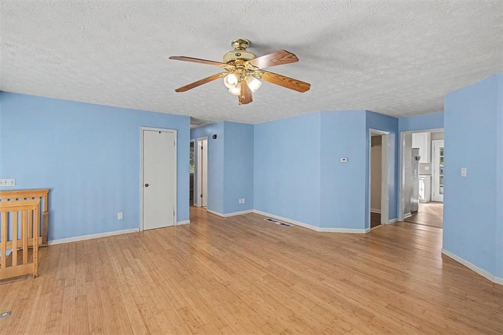 2276 Mohawk Trail Property Photo 8
