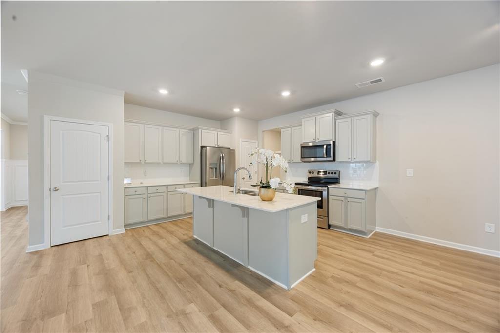116 Cabin Way Property Photo 11