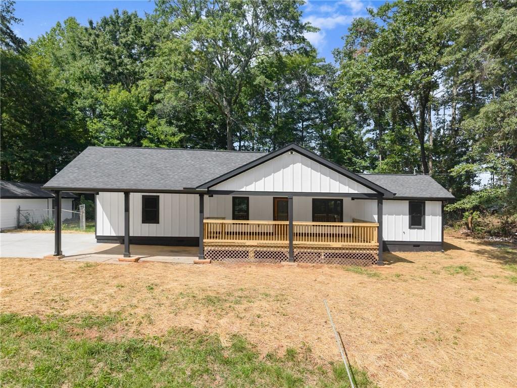 2443 Old Cornelia Highway Property Photo 1