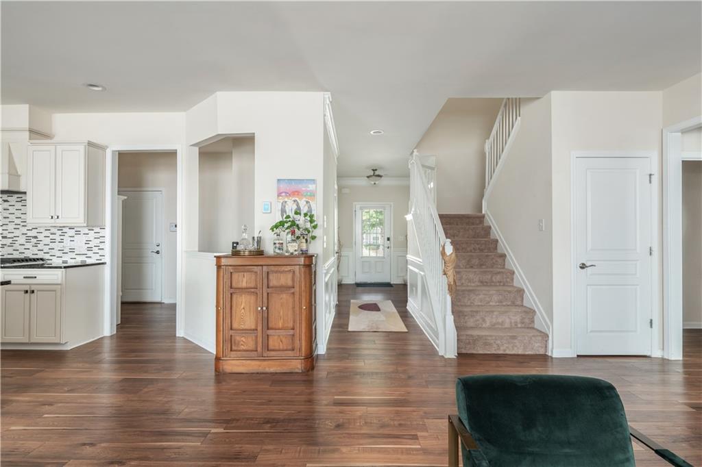 1117 Regal Hills Lane Property Photo 8