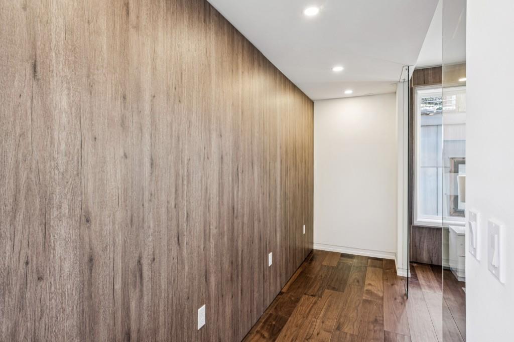 204 South Property Photo 24