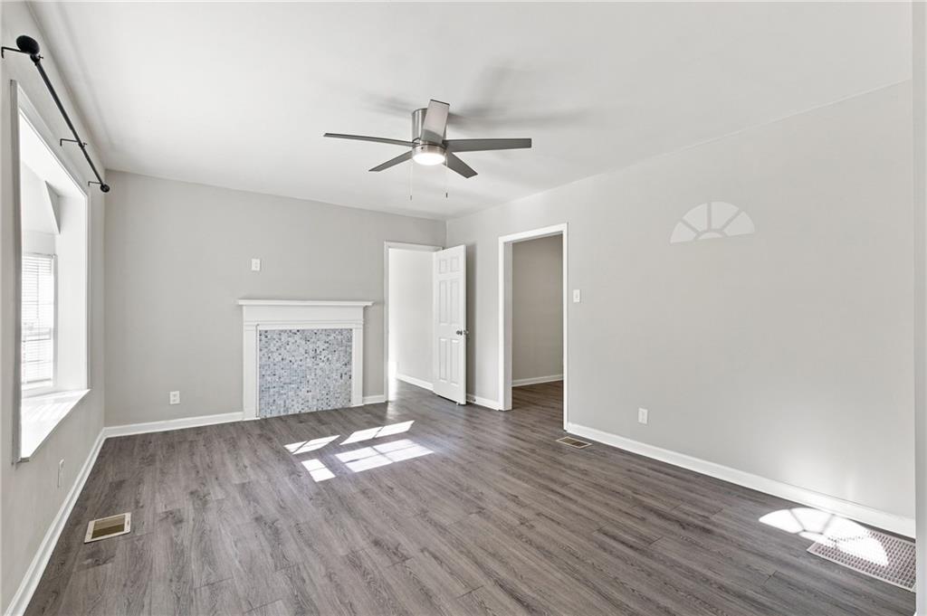 1357 Lorenzo Drive Sw Property Photo 3