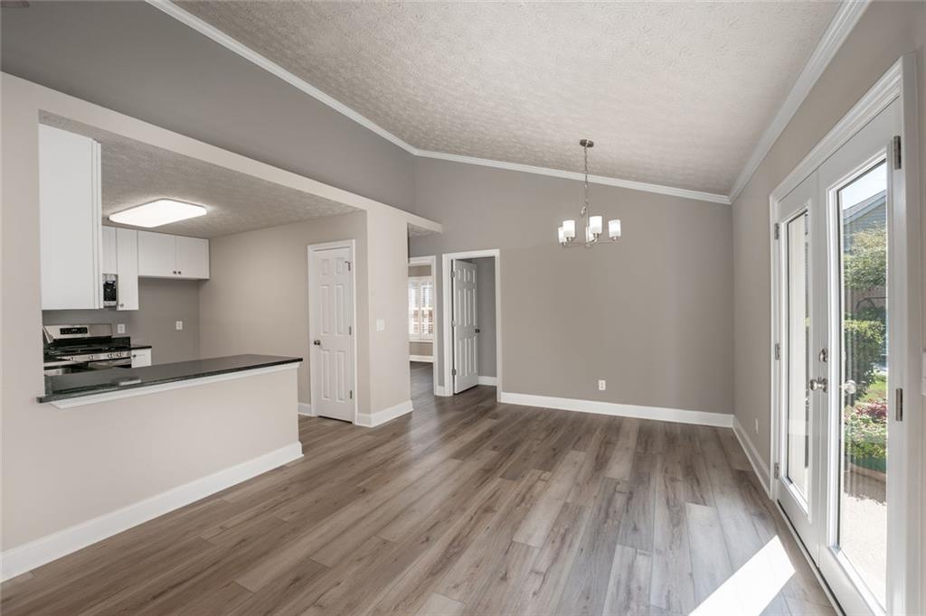1318 Yorkshire Lane Property Photo 12