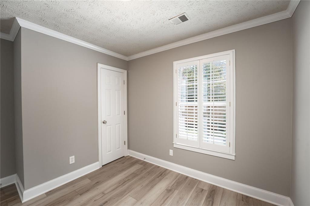 1318 Yorkshire Lane Property Photo 19