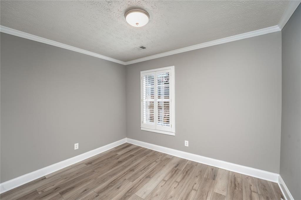 1318 Yorkshire Lane Property Photo 21
