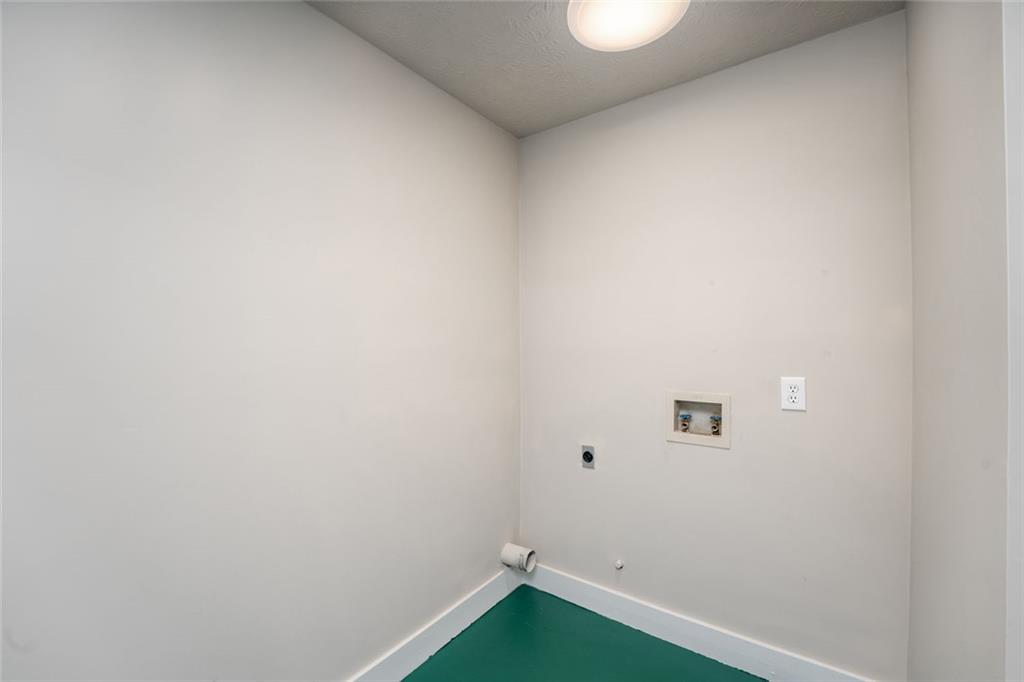1318 Yorkshire Lane Property Photo 27