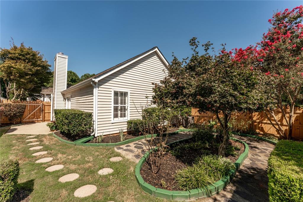 1318 Yorkshire Lane Property Photo 31