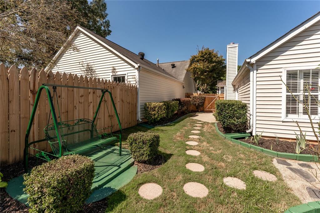 1318 Yorkshire Lane Property Photo 32