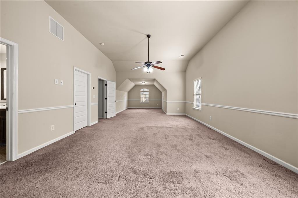 90 Sylvan Loop Property Photo 24